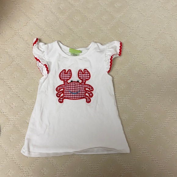 Smocked Auction crab top and shorts - Picture 2 of 4